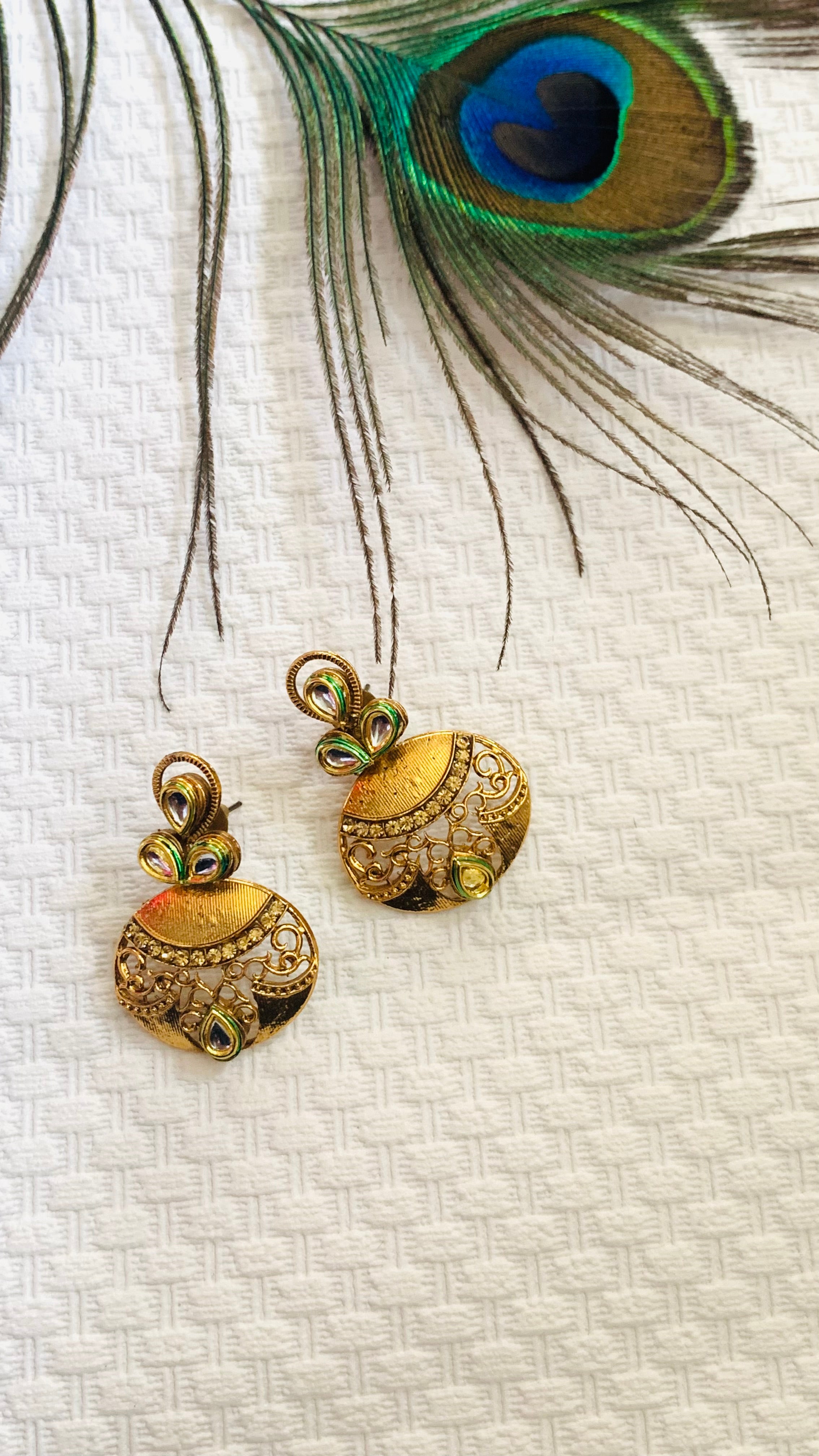 Red jali and stone Elegant earrings