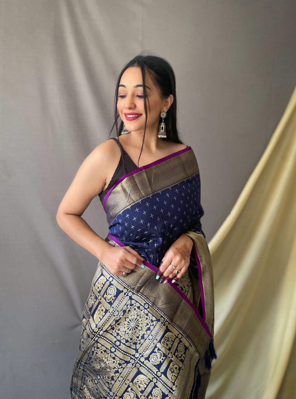 Silk saree with zari weaving