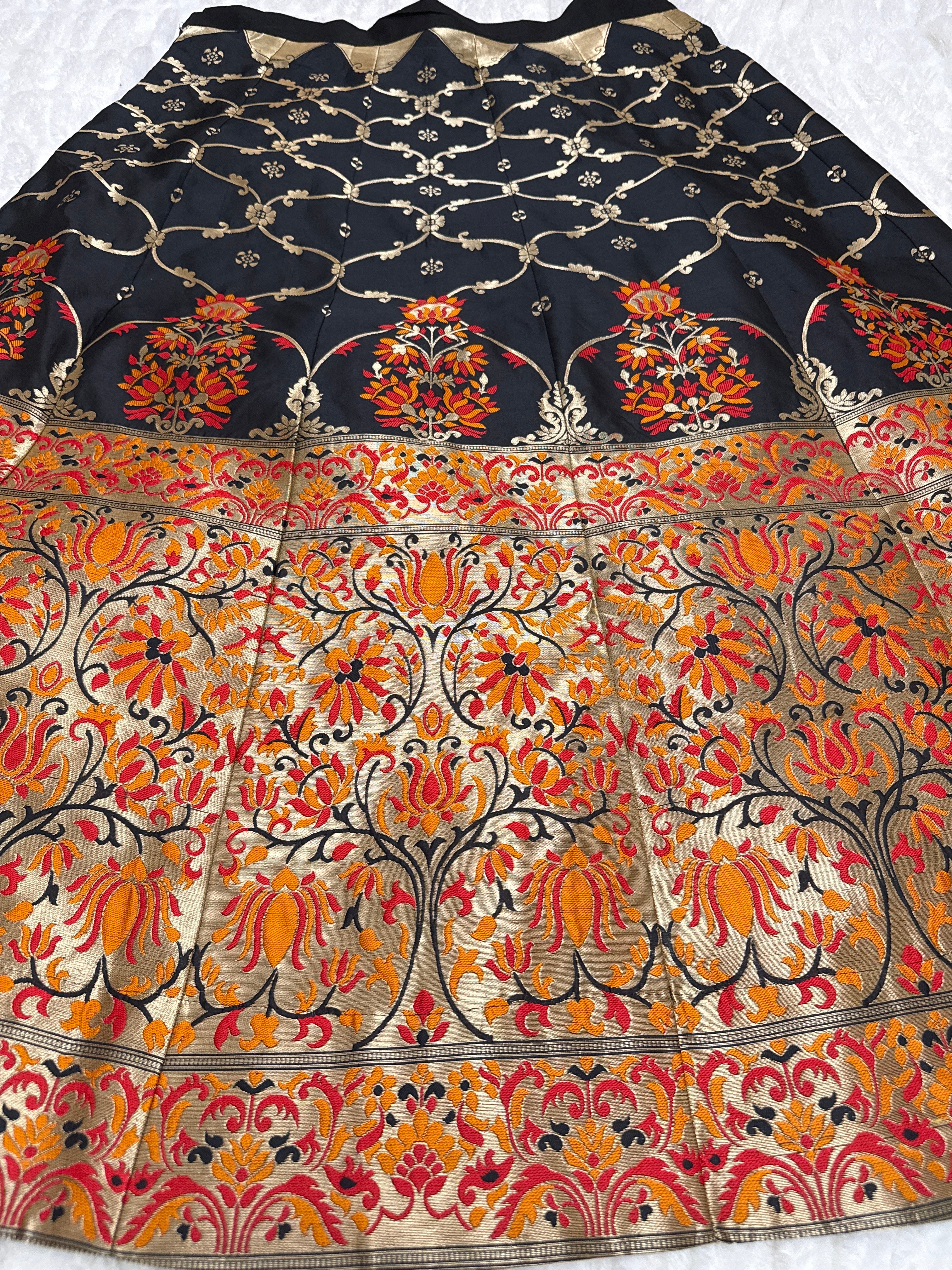 Banarasi skirt/ lehenga