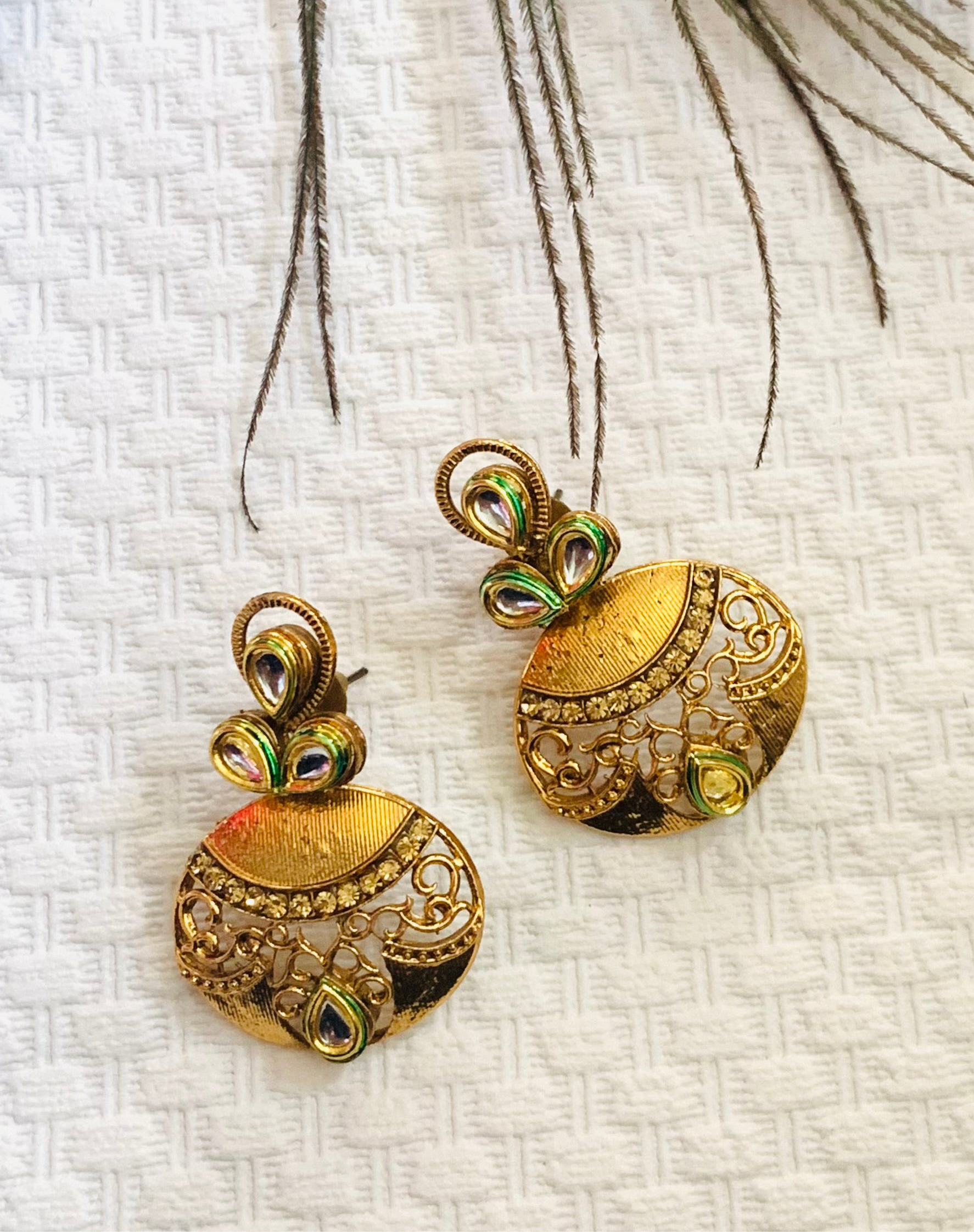 Red jali and stone Elegant earrings