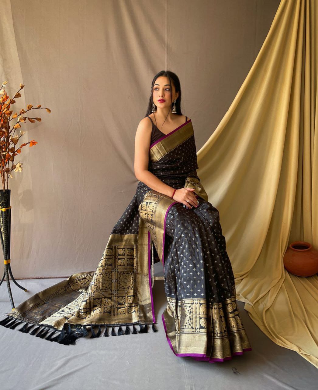 Silk saree with zari weaving