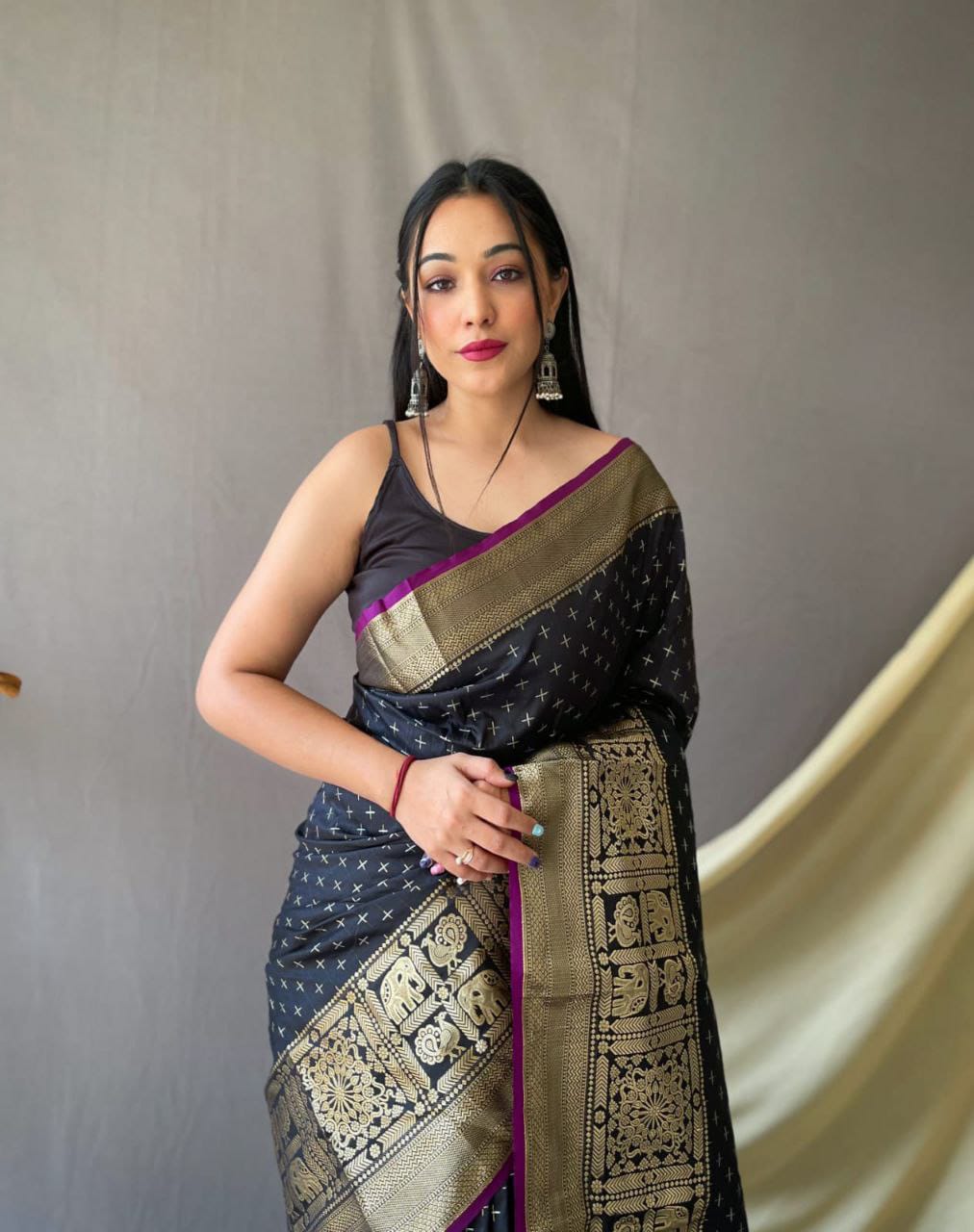 Silk saree with zari weaving