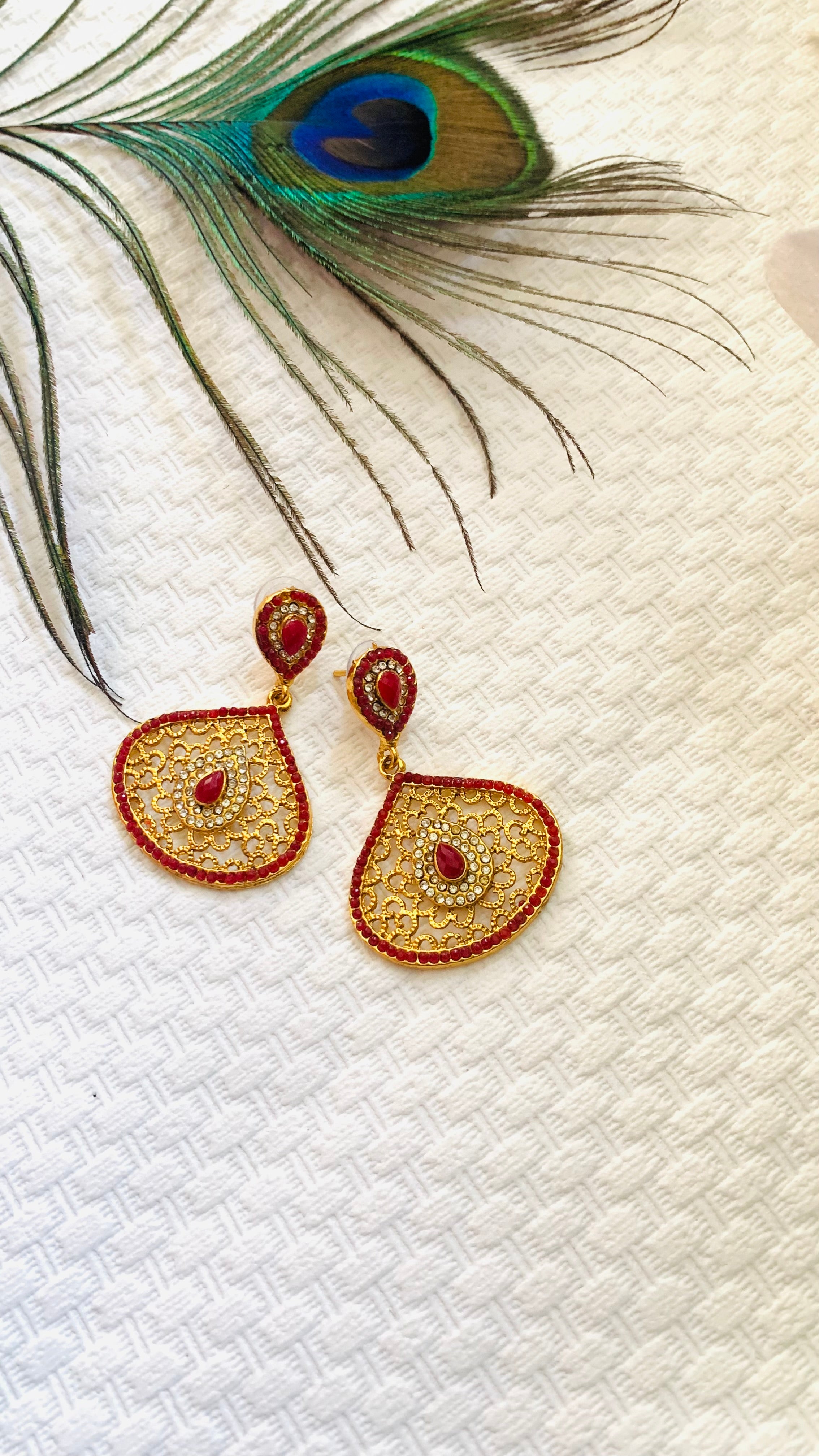 Red jali and stone Elegant earrings