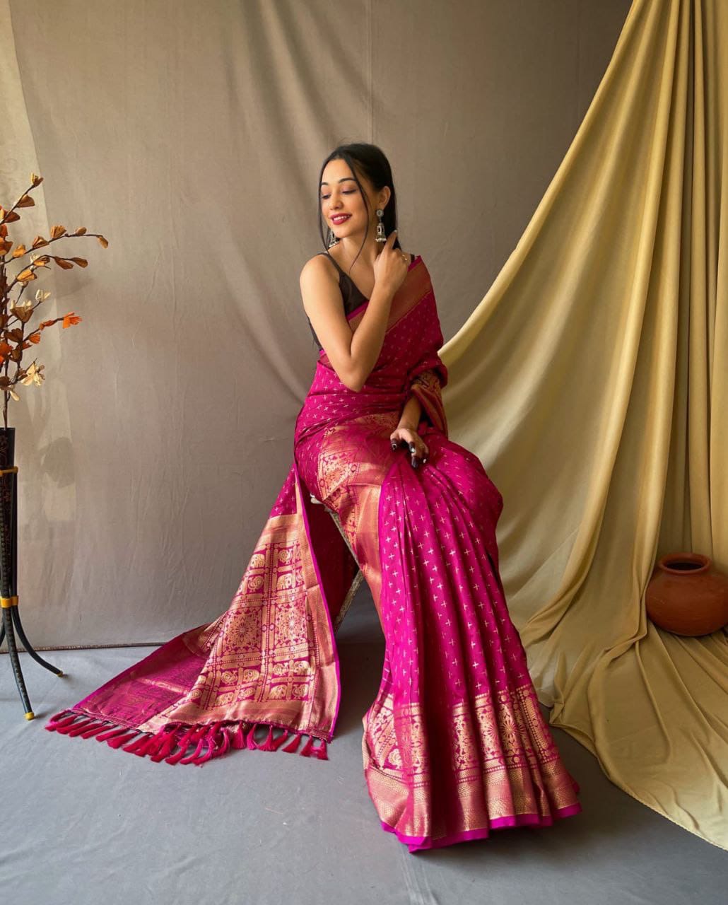 Silk saree with zari weaving