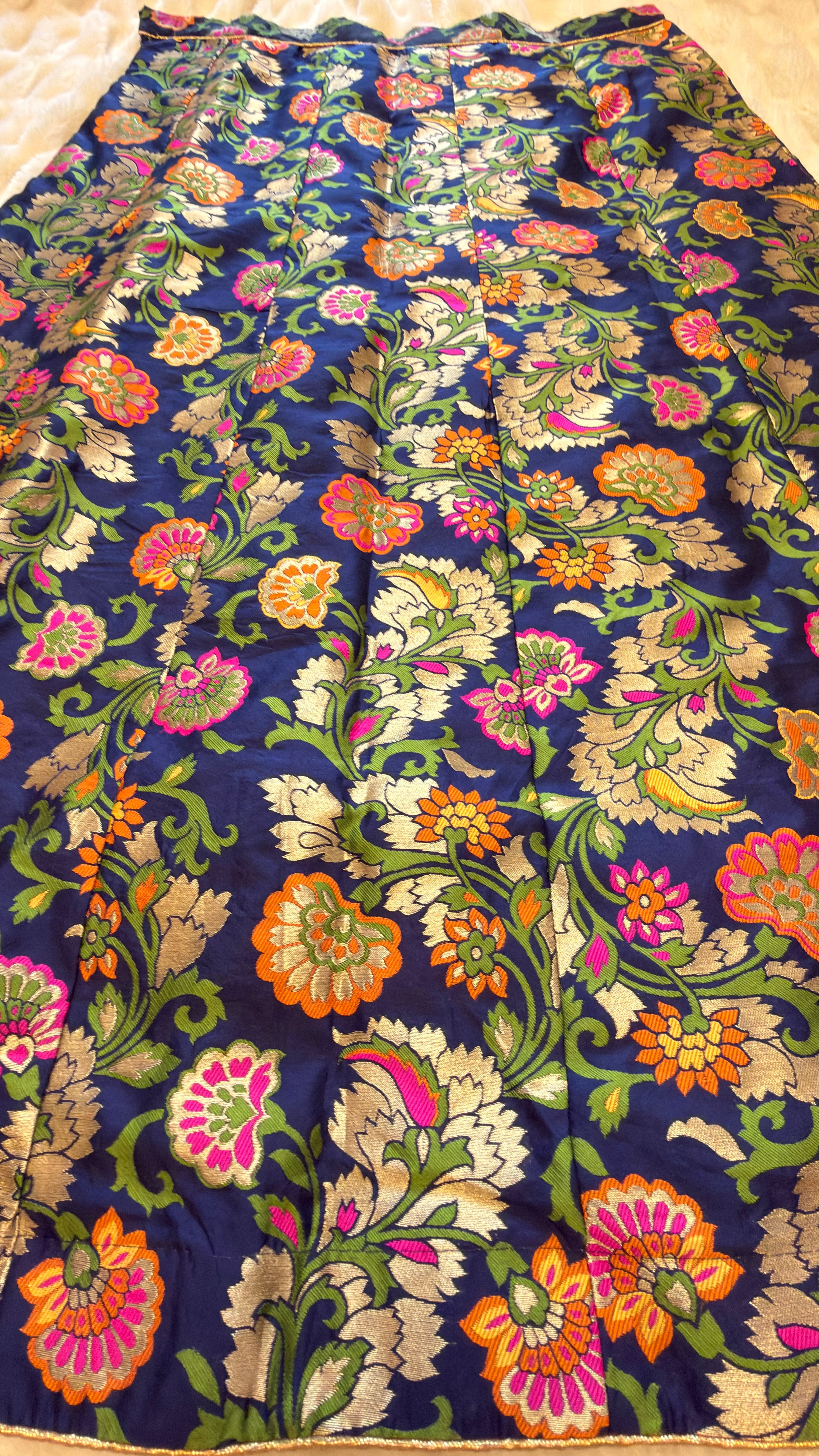 Banarasi Silk Skirt with Floral Brocade Weaving – Traditional Ethnic Wear
