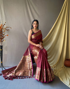 Silk saree with zari weaving