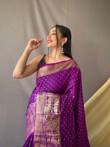 Silk saree with zari weaving
