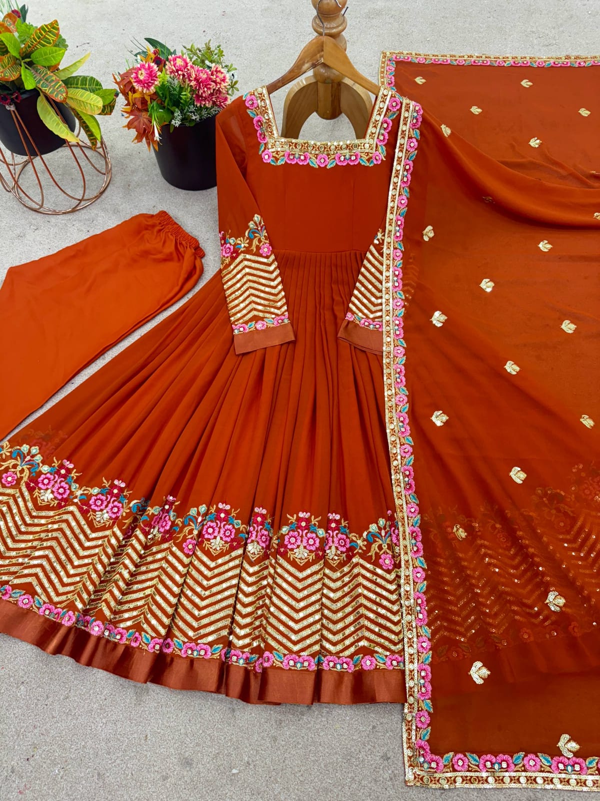 Anarkali suit ready to wear